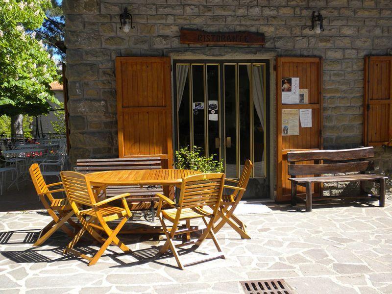 Albergo Ristorante Letizia Chiusi della Verna Ngoại thất bức ảnh