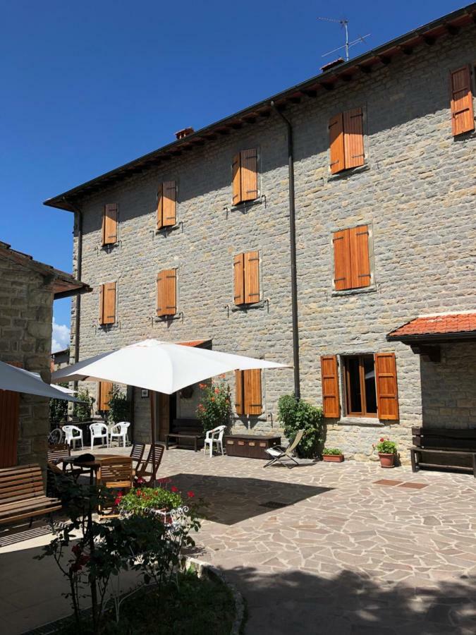 Albergo Ristorante Letizia Chiusi della Verna Ngoại thất bức ảnh